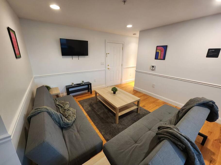 Luxurious 2 Bed ! Mins To Nyc! Daire Union City Dış mekan fotoğraf